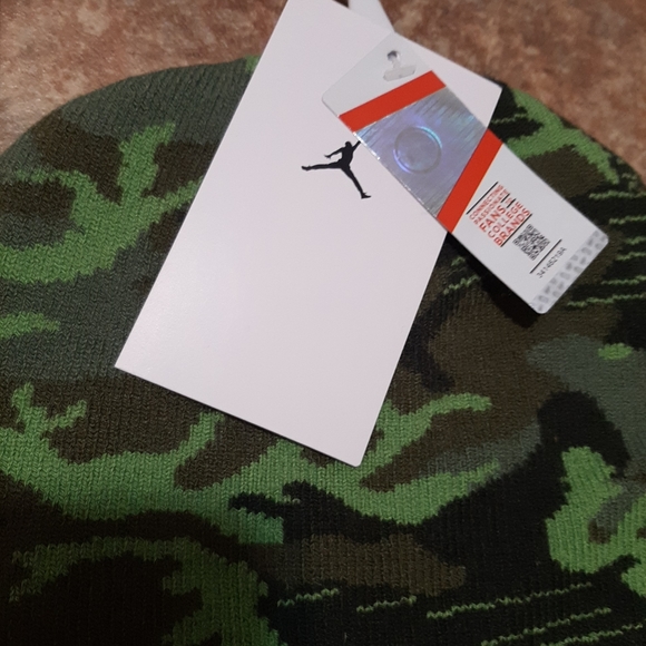New. Jordan Florida Gators Camo Military Beanie. - Picture 3 of 6